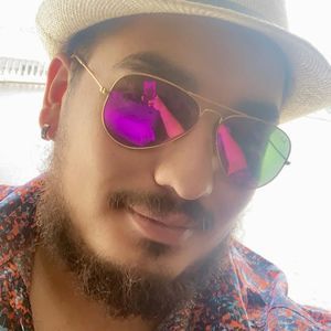 Meet your Posher, Juan